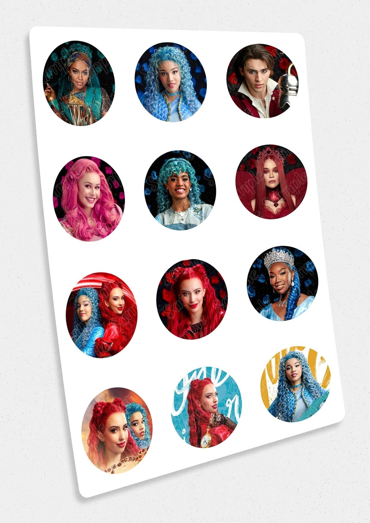 Descendants The Rise of Red Chloe Edible Cupcake Toppers – Round - Edible Cake Topper | Icing Sheet | Birthday Cake Decoration